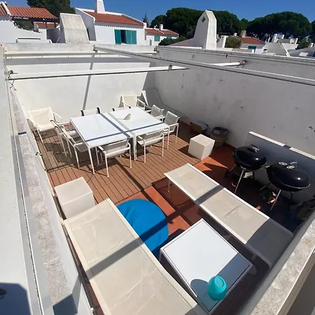 펜션 Bright Family House In With Stunning Sea View