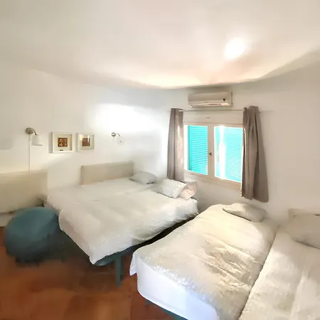 펜션 Bright Family House In With Stunning Sea View