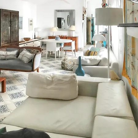 Bright Family House In With Stunning Sea View Ferienhaus