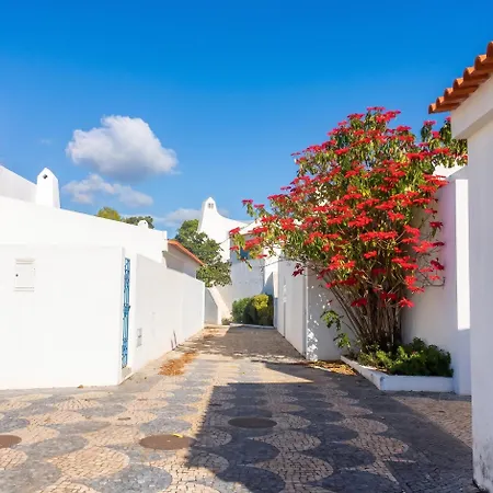 Bright Family House In With Stunning Sea View *