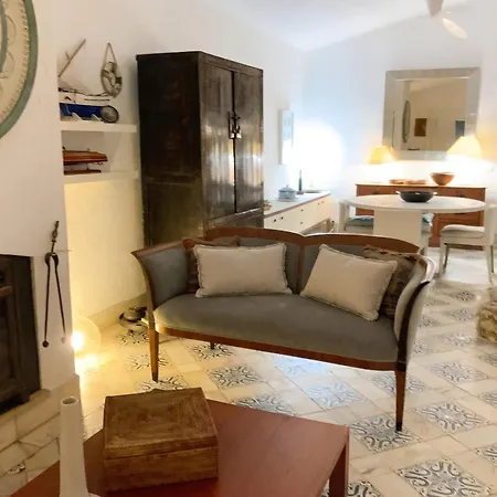 Tatil Evi Bright Family House In With Stunning Sea View
