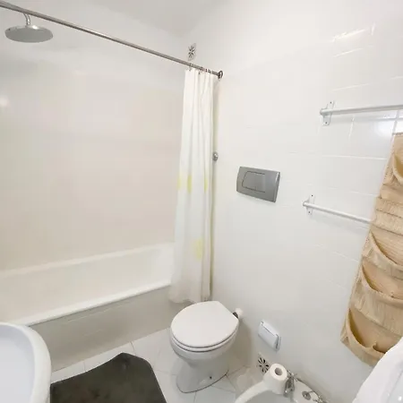 Bright Family House In With Stunning Sea View *