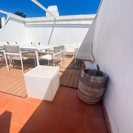 Tatil Evi Bright Family House In With Stunning Sea View