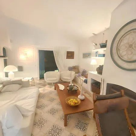Bright Family House In With Stunning Sea View Сasa de vacaciones *